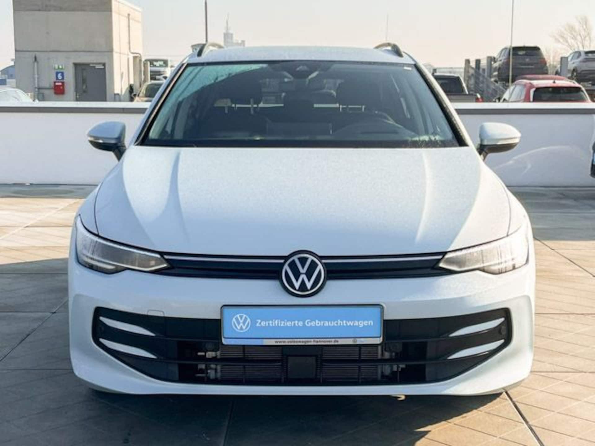 Volkswagen Golf Variant Life