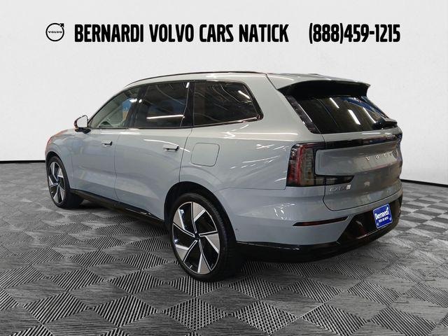 2025 Volvo EX90