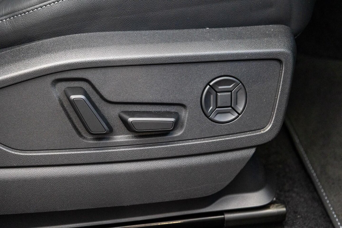 Image about Audi Q5 Sportback TFSI 150 kW