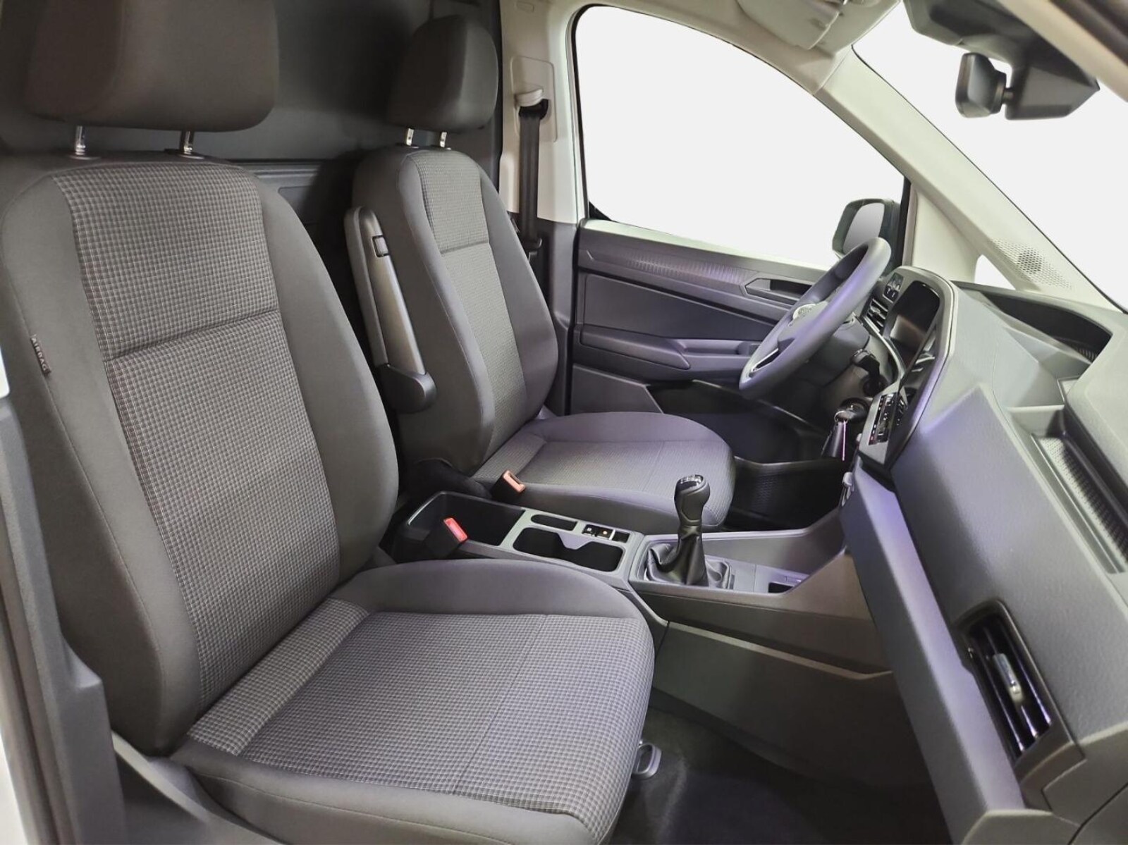 Volkswagen Caddy Cargo – Bild 9