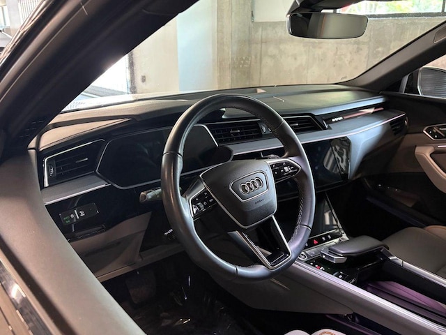 2024 Audi Q8 e-tron