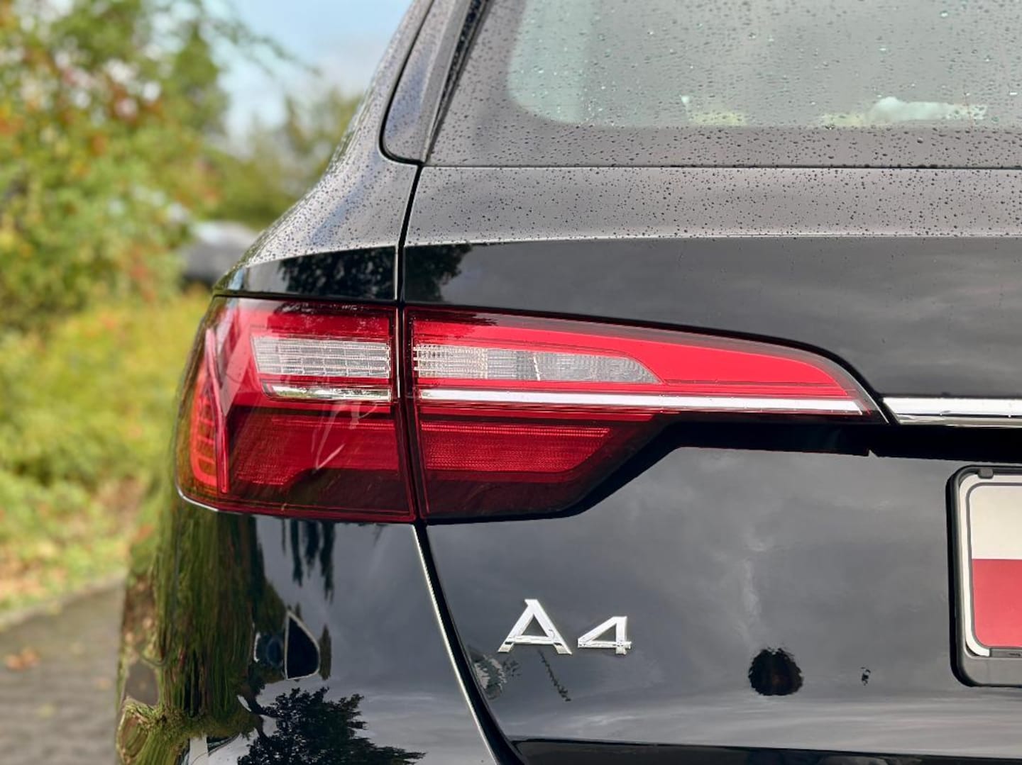 Bild über Audi A4 Avant advanced 35 TFSI S tronic - für weitere Informationen kontaktieren Sie den Audi Partner