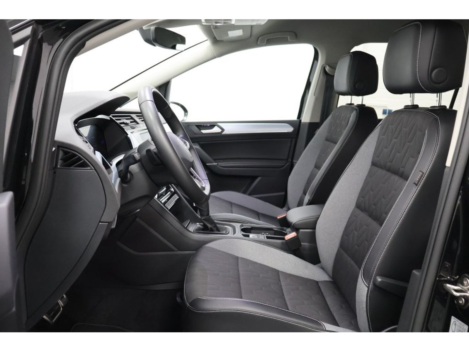 Volkswagen Touran – Bild 28