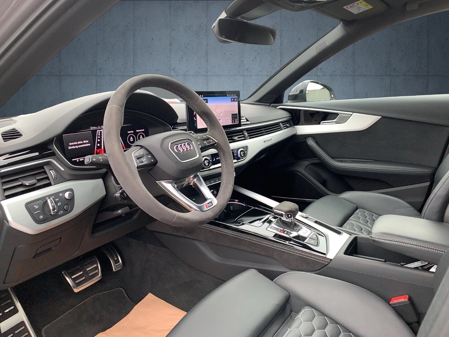 Image about Audi RS 4 Avant TFSI quattro tiptronic