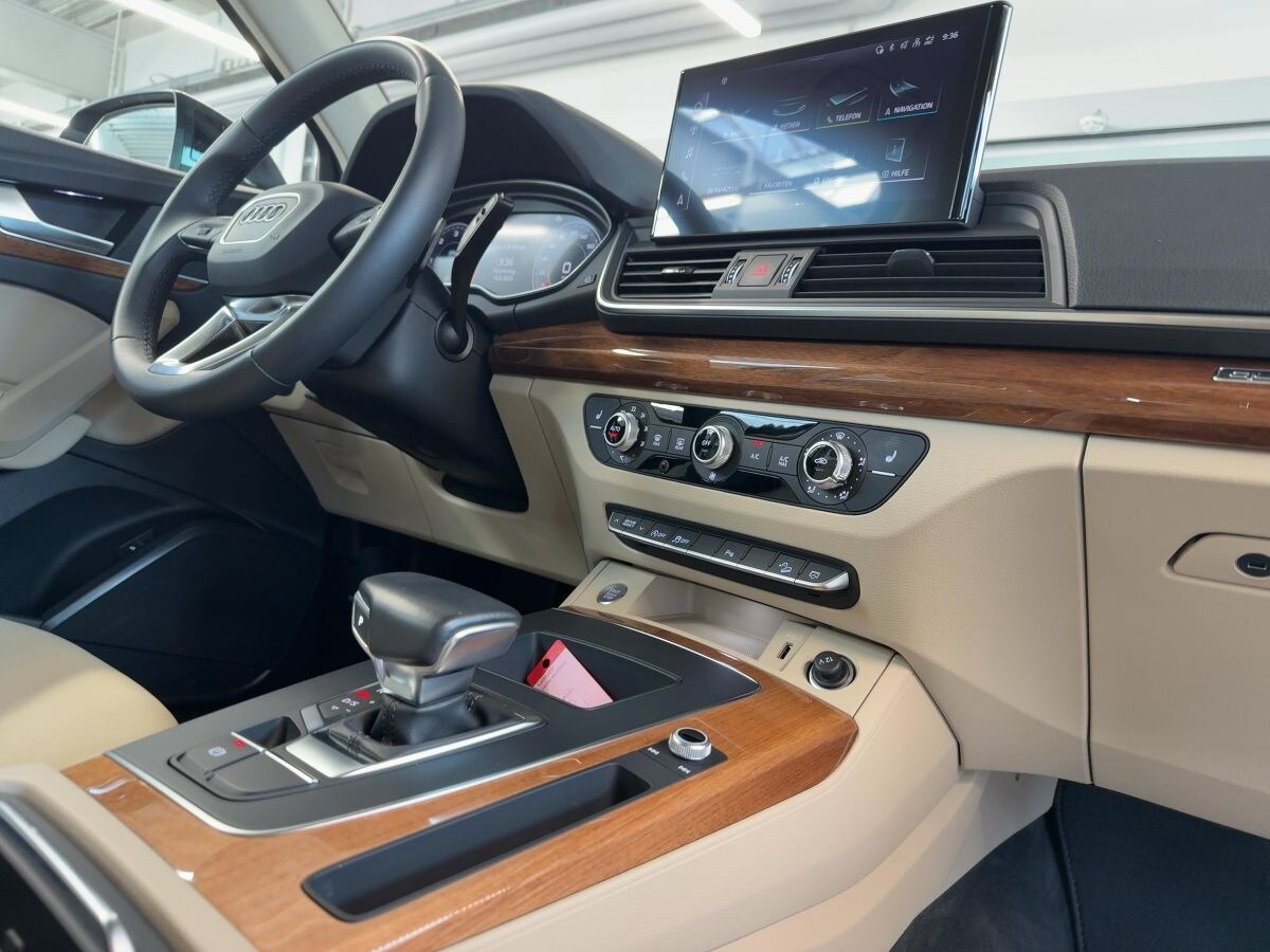 Image about Audi Q5 40 TDI quattro S tronic