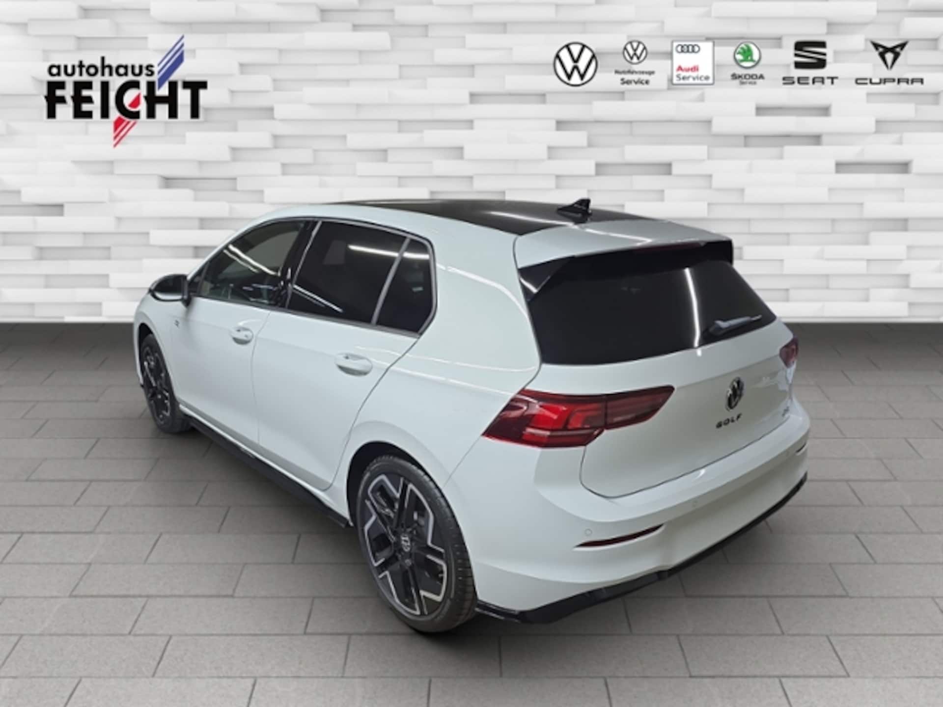 Volkswagen Golf R-Line