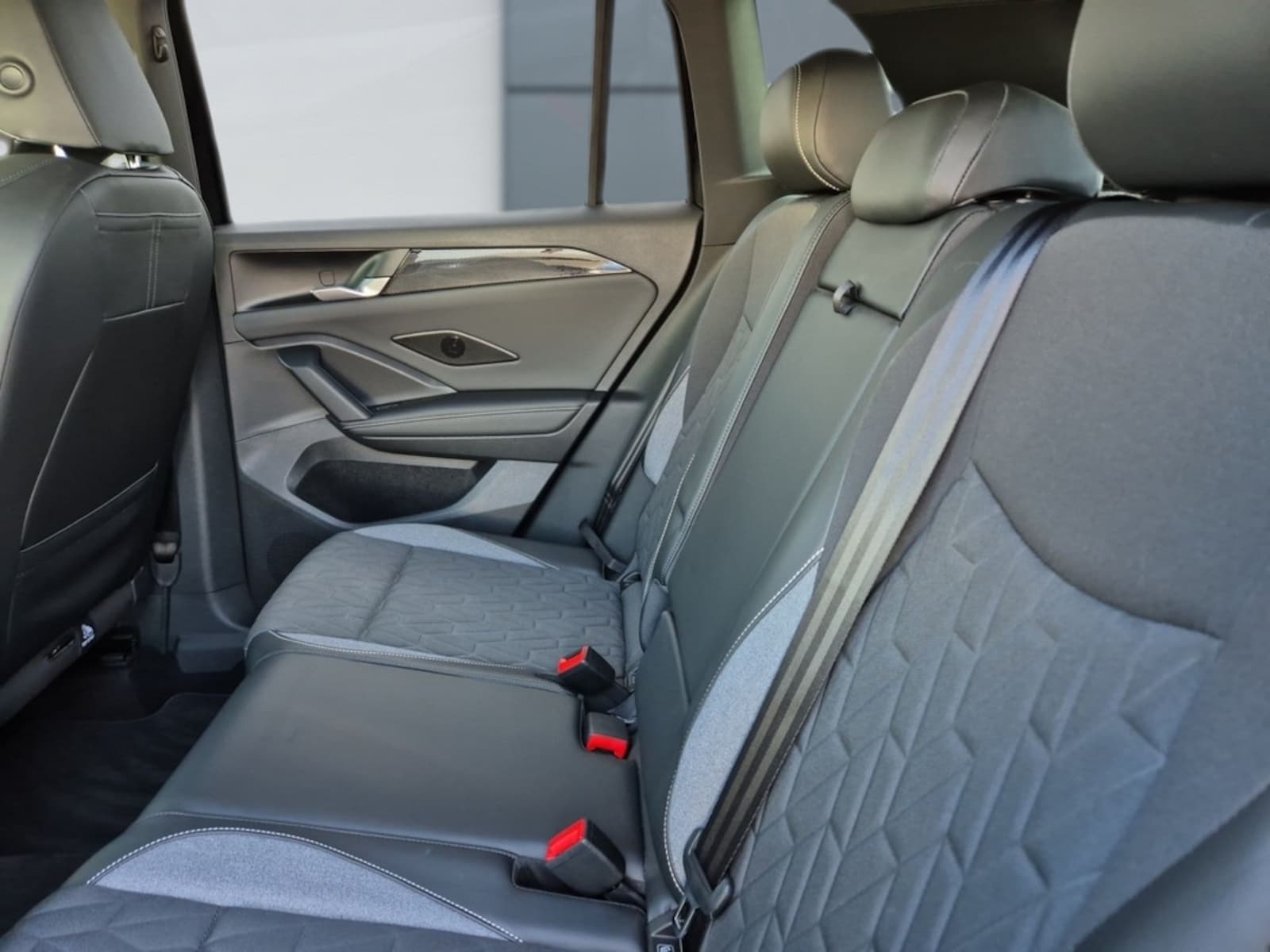 Volkswagen Tiguan – Bild 9