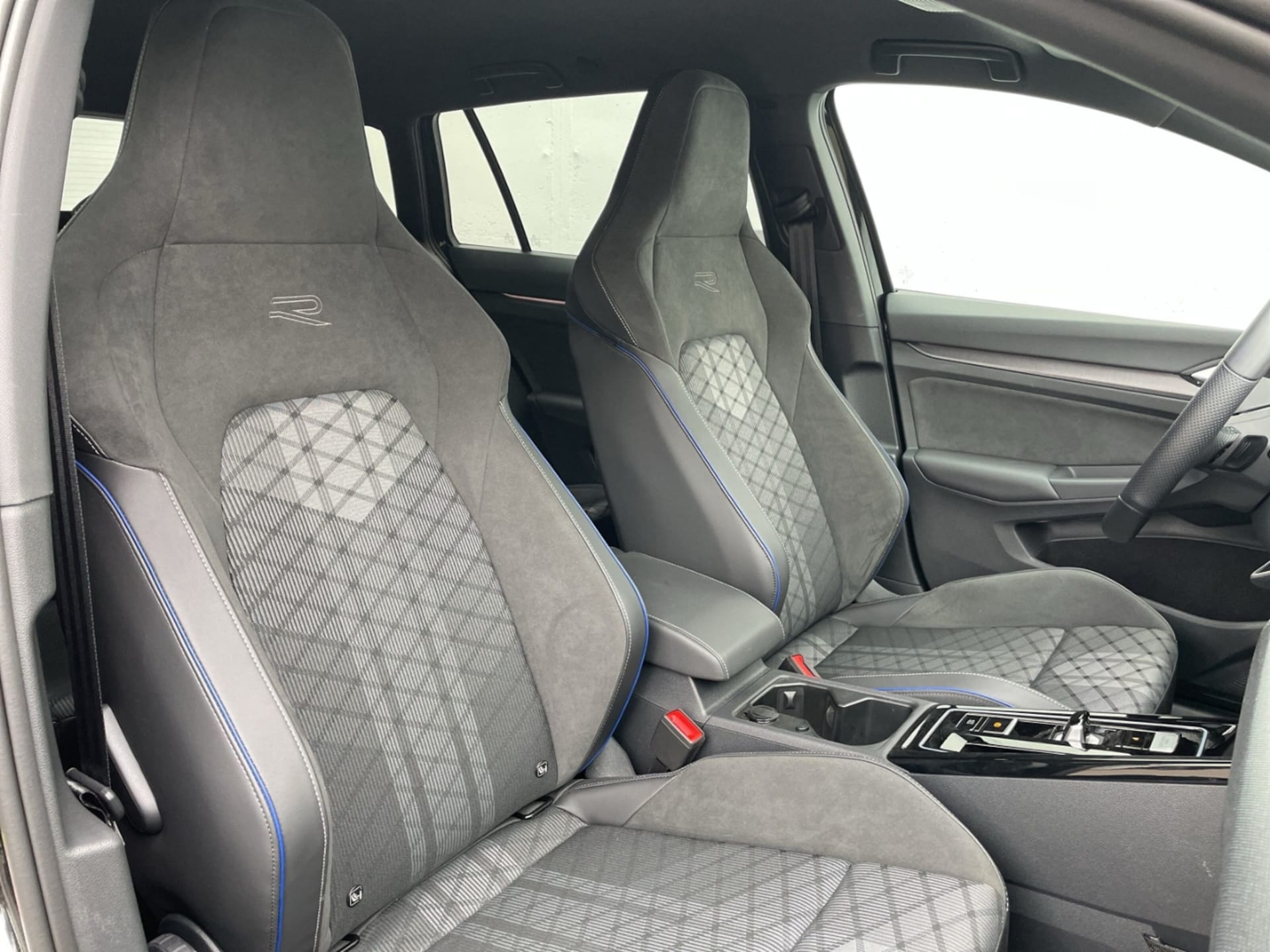 Volkswagen Golf Variant R-Line