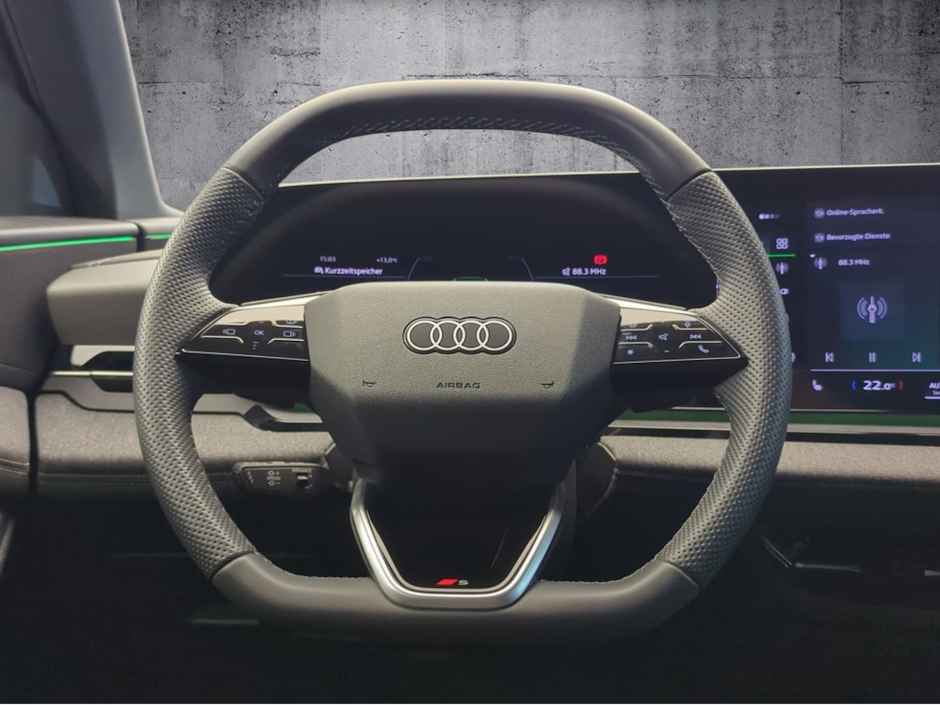 Audi Q6 SUV e-tron