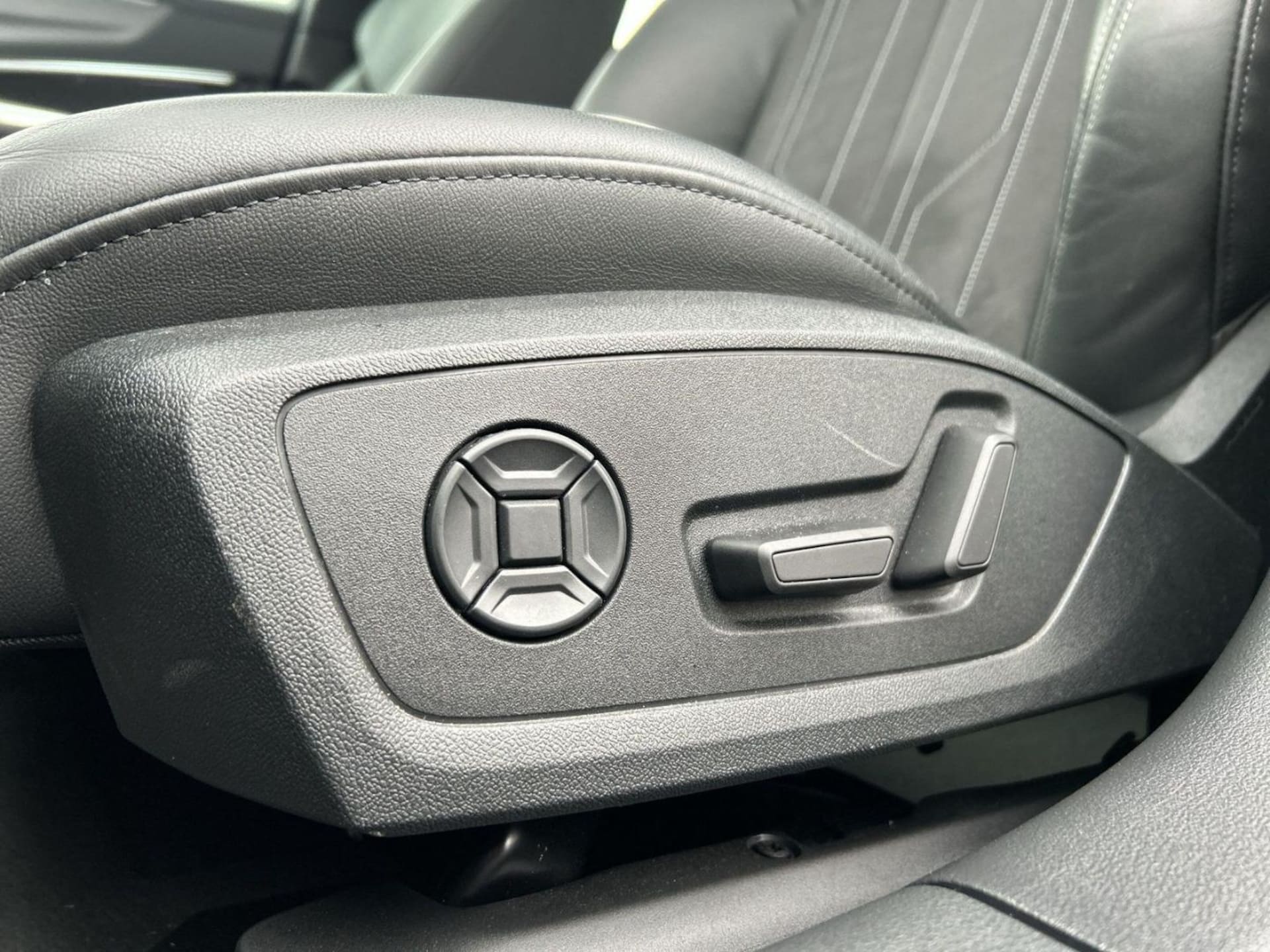 Audi A6 Avant Design