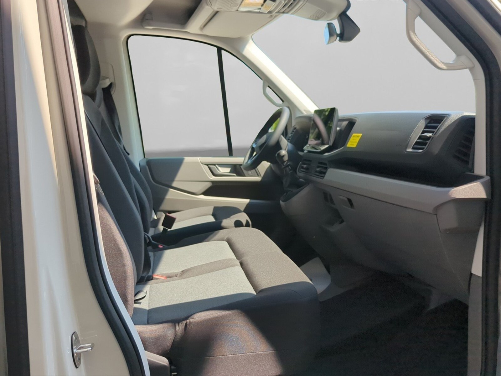 Volkswagen Crafter Kasten mittlerer Radstand – Bild 16