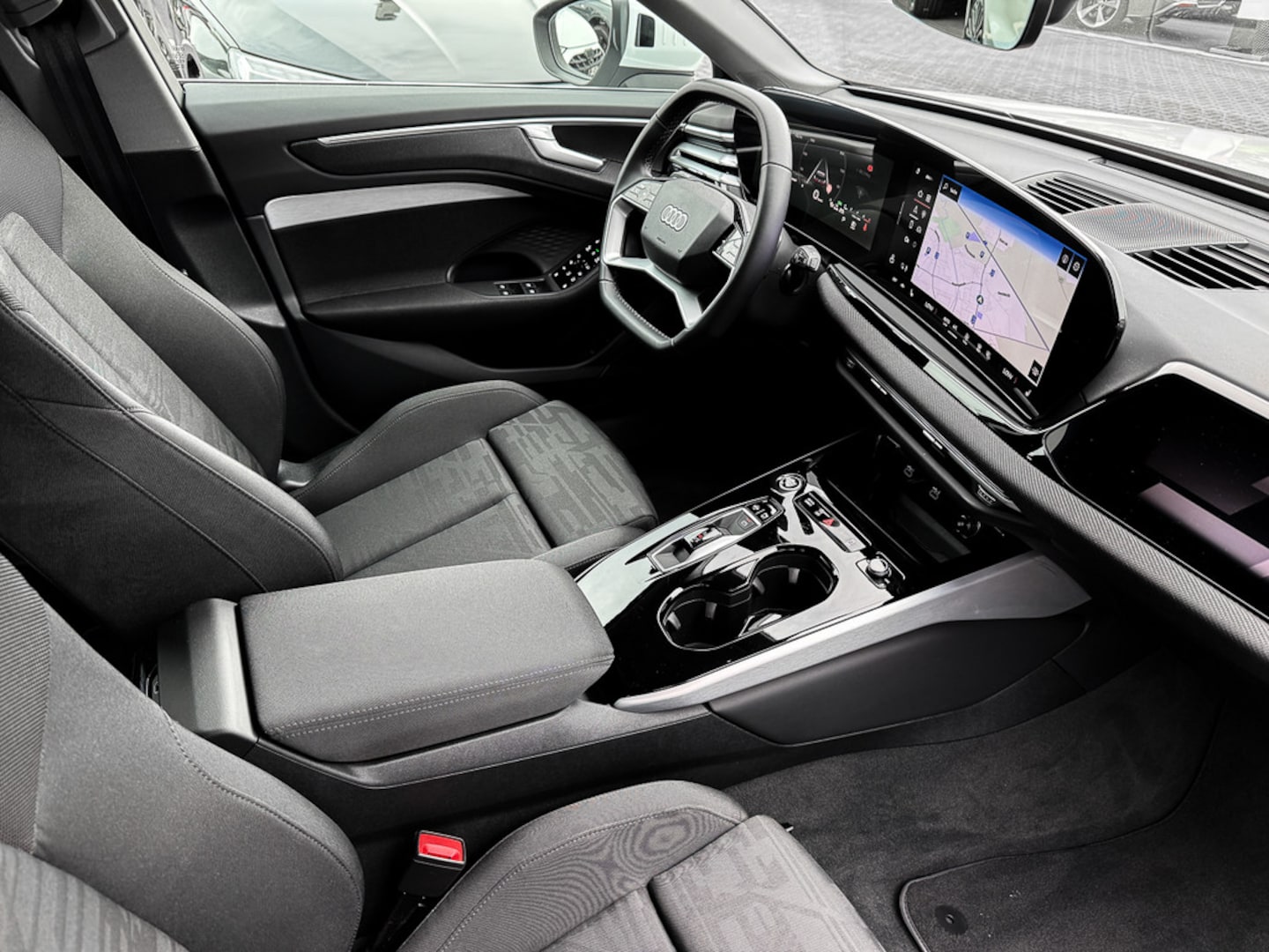 Bild über Audi A6 Avant TFSI 150 kW S tronic - für weitere Informationen kontaktieren Sie den Audi Partner