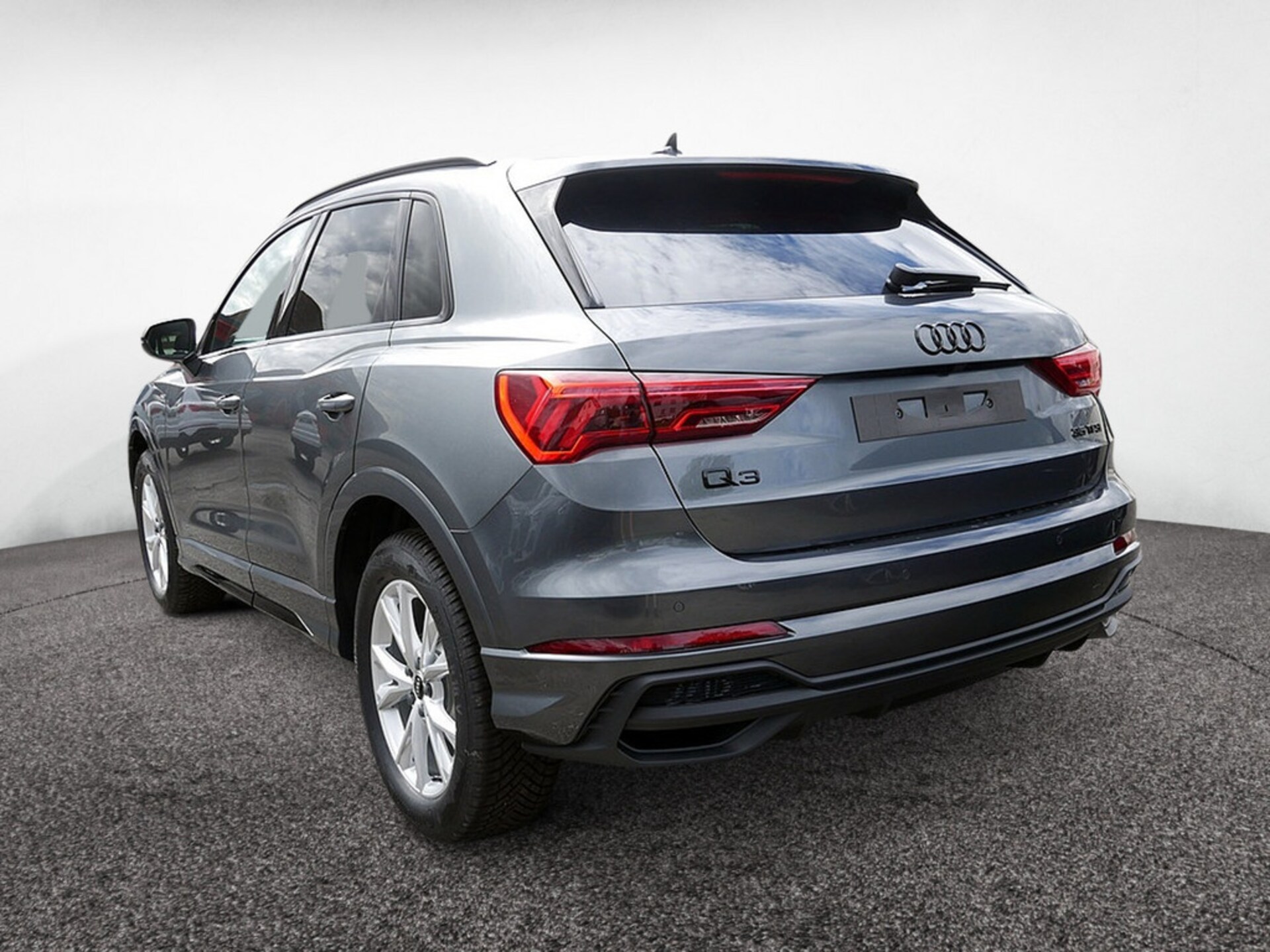 Audi Q3 SUV S line
