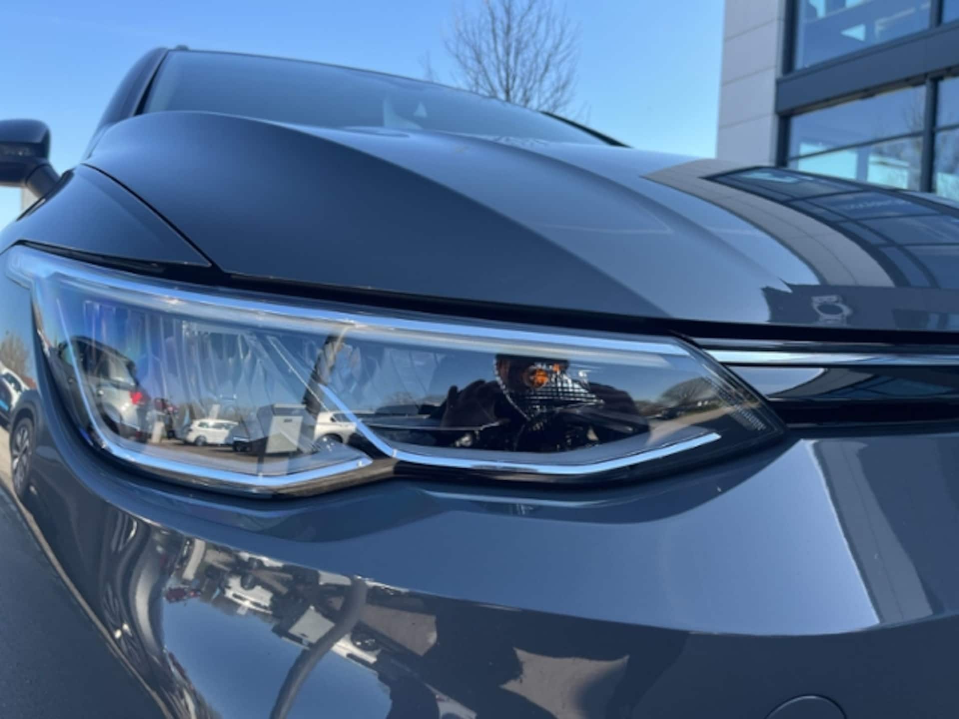 Volkswagen Golf Variant Life