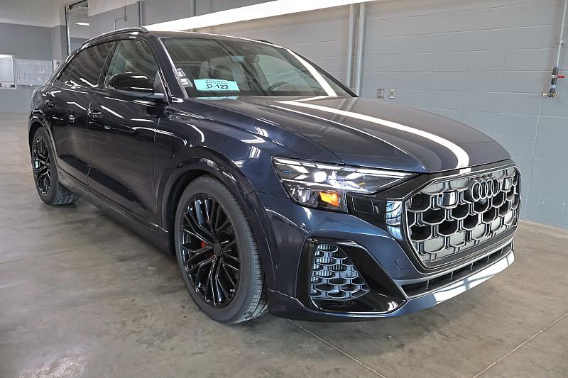 2026 Audi SQ8 Prestige quattro's photo