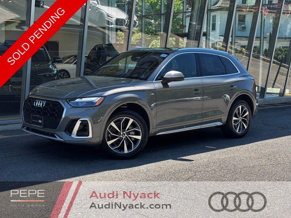 2024 Audi Q5 45 Premium's photo
