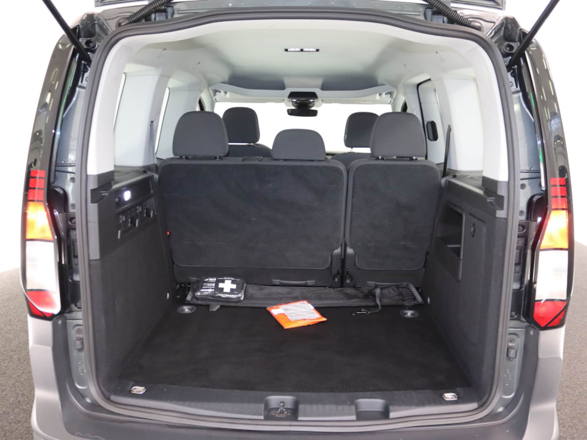 Volkswagen Caddy Kombi Basis-Modell
