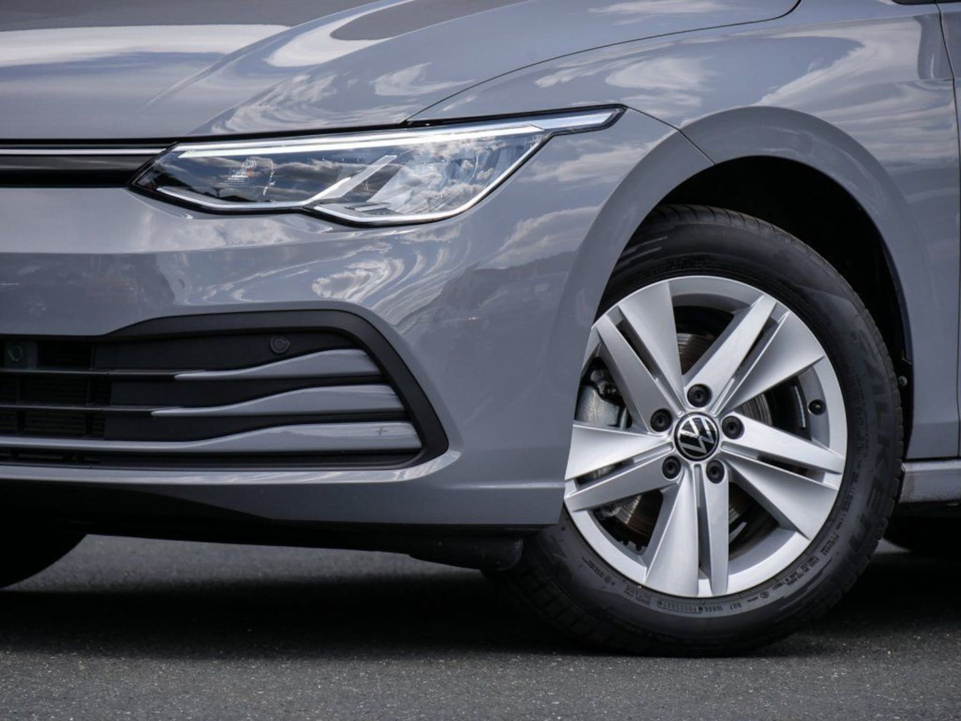 Volkswagen Golf Variant Life