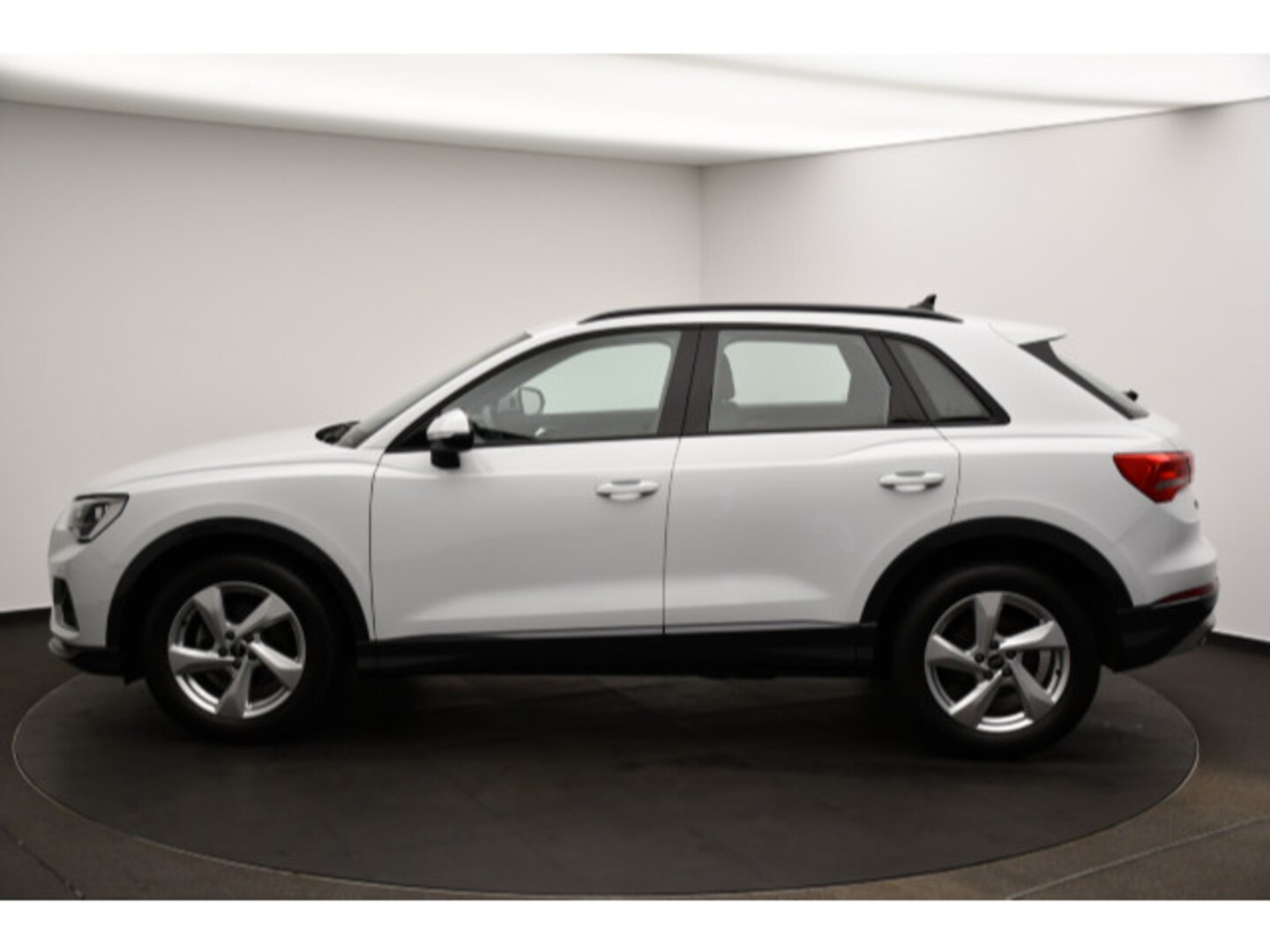 Bild über Audi Q3 advanced 35 TFSI S tronic - für weitere Informationen kontaktieren Sie den Audi Partner
