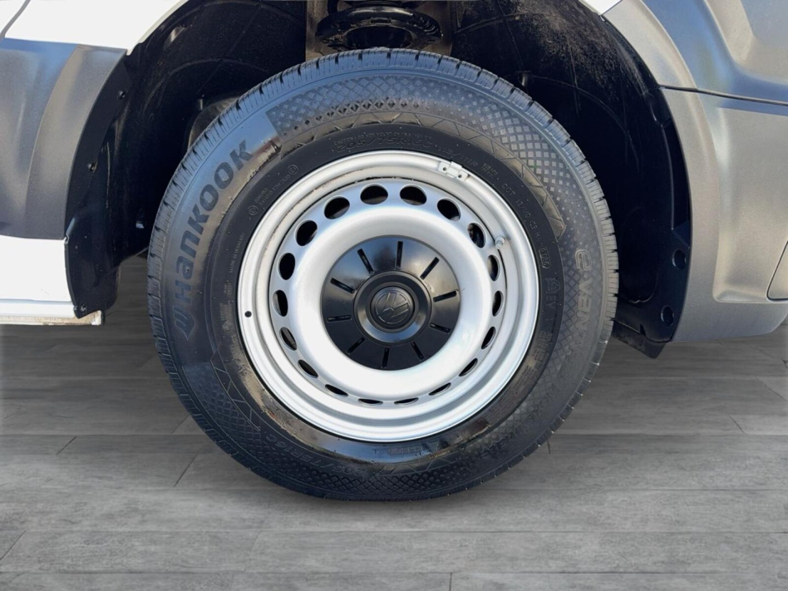 Volkswagen Crafter Kasten mittlerer Radstand – Bild 7