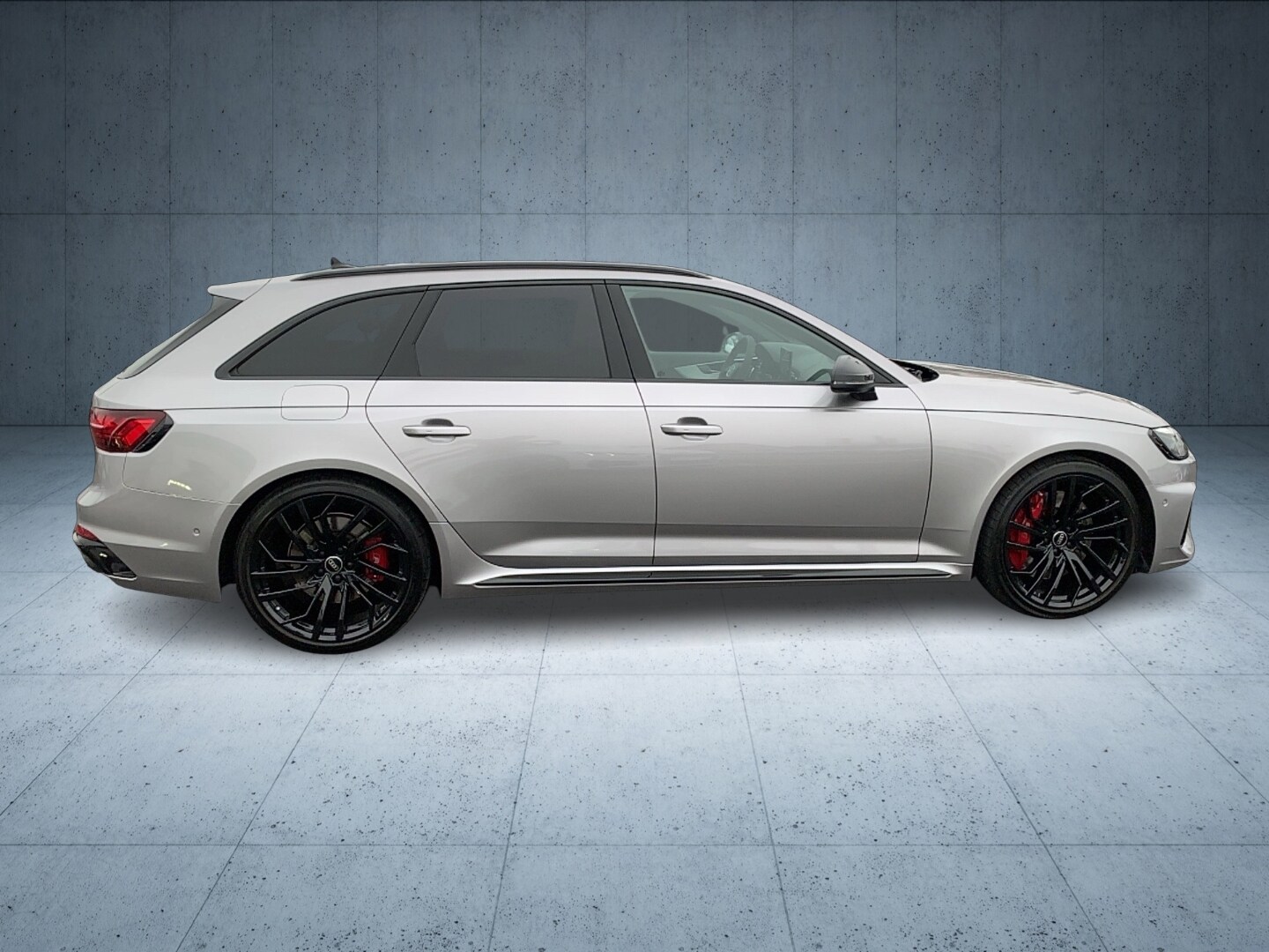 Image about Audi RS 4 Avant TFSI quattro tiptronic