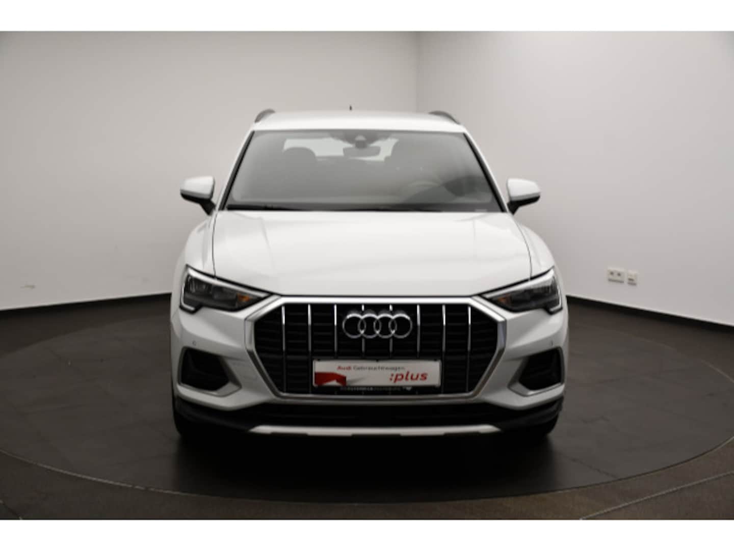 Bild über Audi Q3 advanced 35 TFSI S tronic - für weitere Informationen kontaktieren Sie den Audi Partner