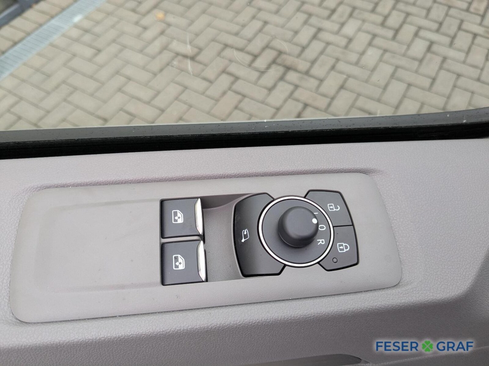 Volkswagen Transporter Kasten langer Radstand – Bild 12