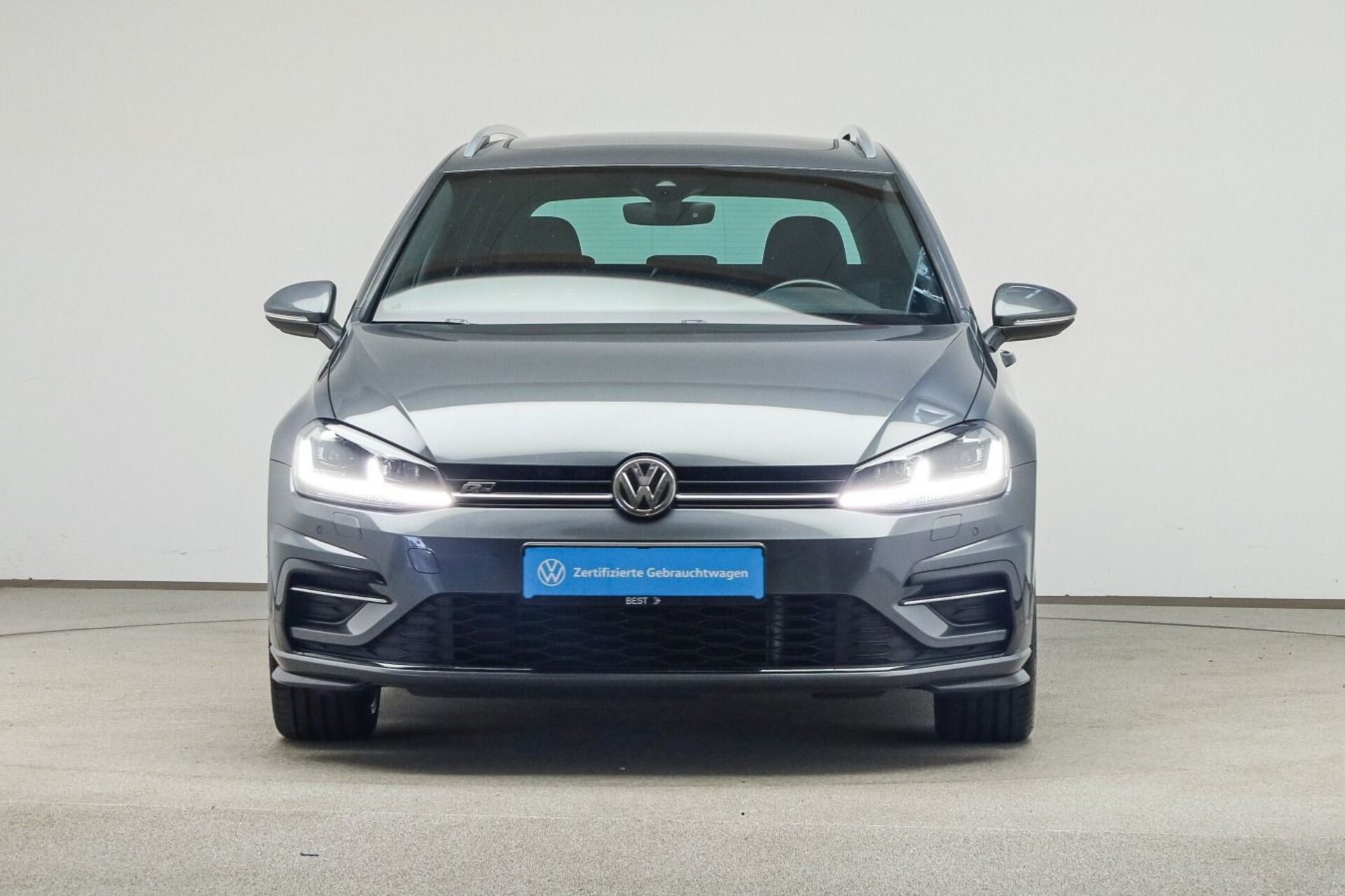 Volkswagen Golf Variant R-Line