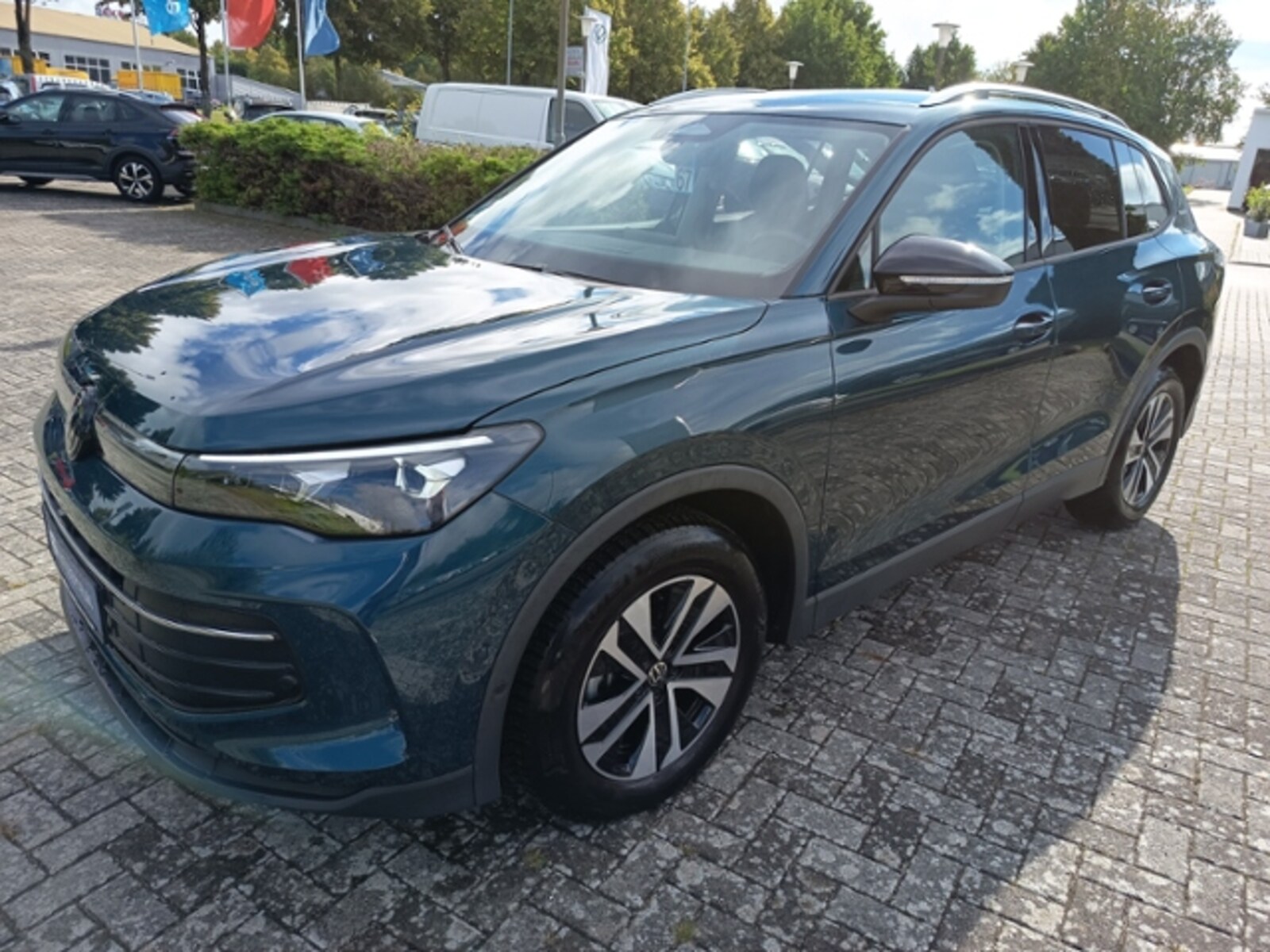 Volkswagen Tiguan – Bild 11