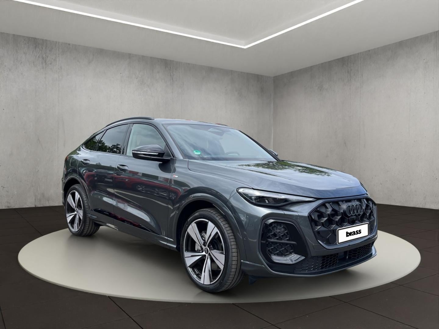 Bild über Audi Q5 Sportback TDI quattro 150 kW S tronic - für weitere Informationen kontaktieren Sie den Audi Partner