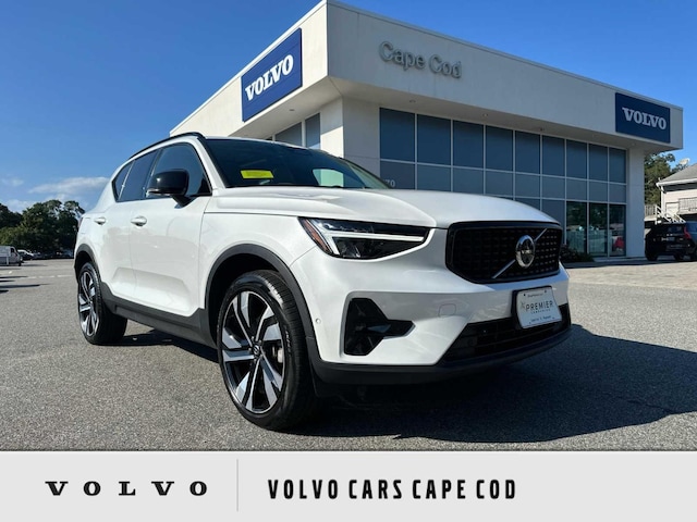 2023 Volvo XC40