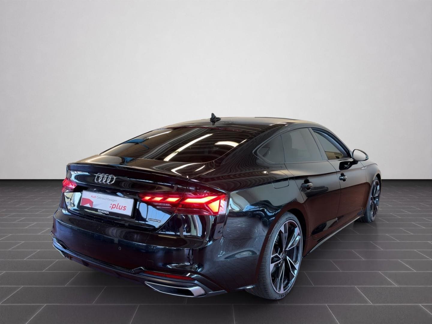 Bild über Audi A5 Sportback S line business 40 TFSI quattro S tronic - für weitere Informationen kontaktieren Sie den Audi Partner