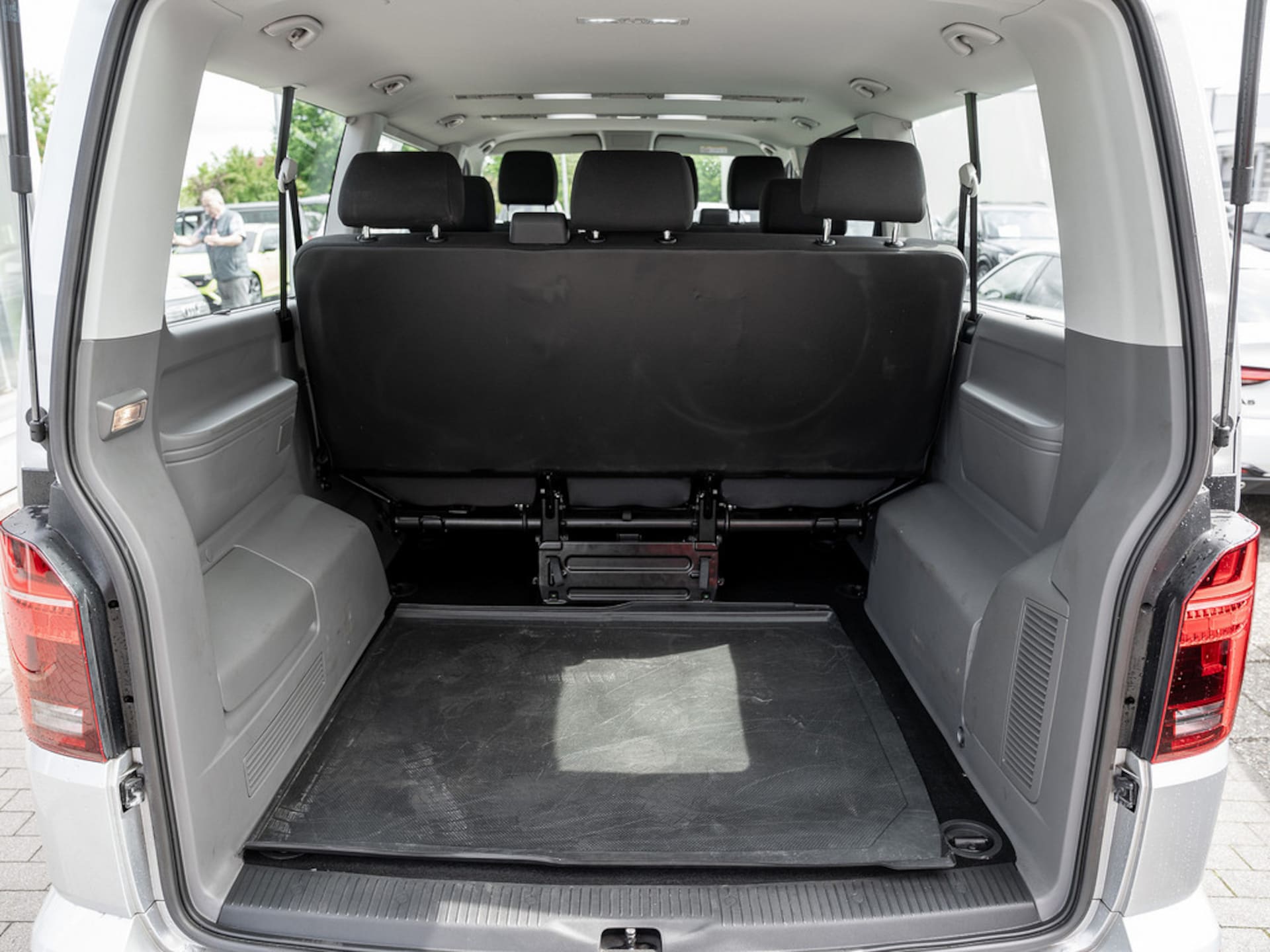 Volkswagen T6.1 Caravelle langer Radstand Comfortline