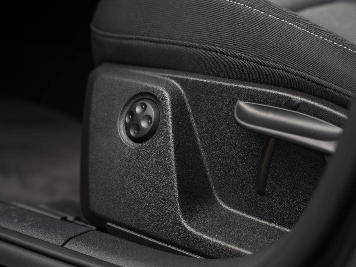 Bild über Audi Q2 advanced 35 TFSI S tronic - für weitere Informationen kontaktieren Sie den Audi Partner