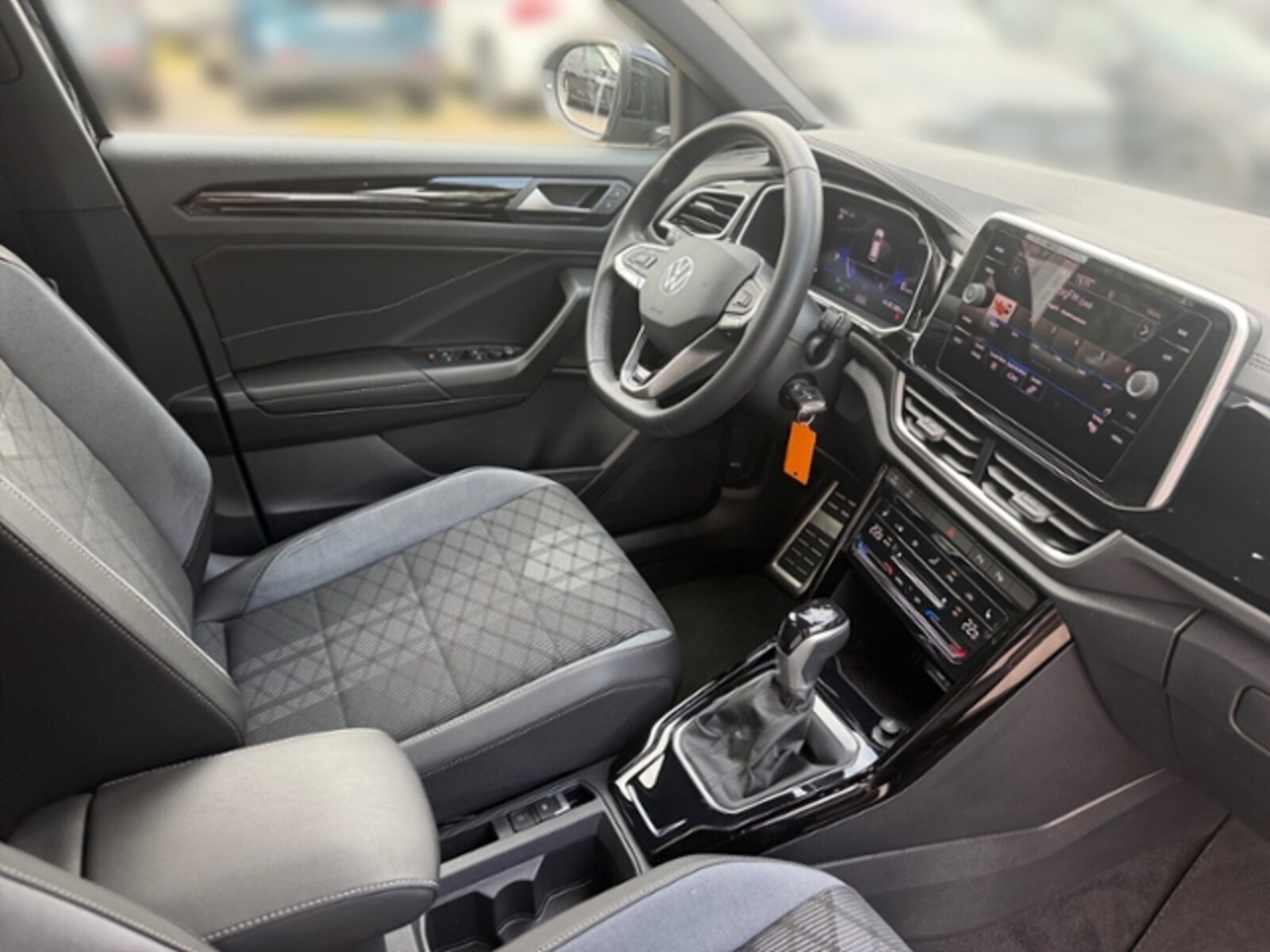 Volkswagen T-Roc – Bild 9