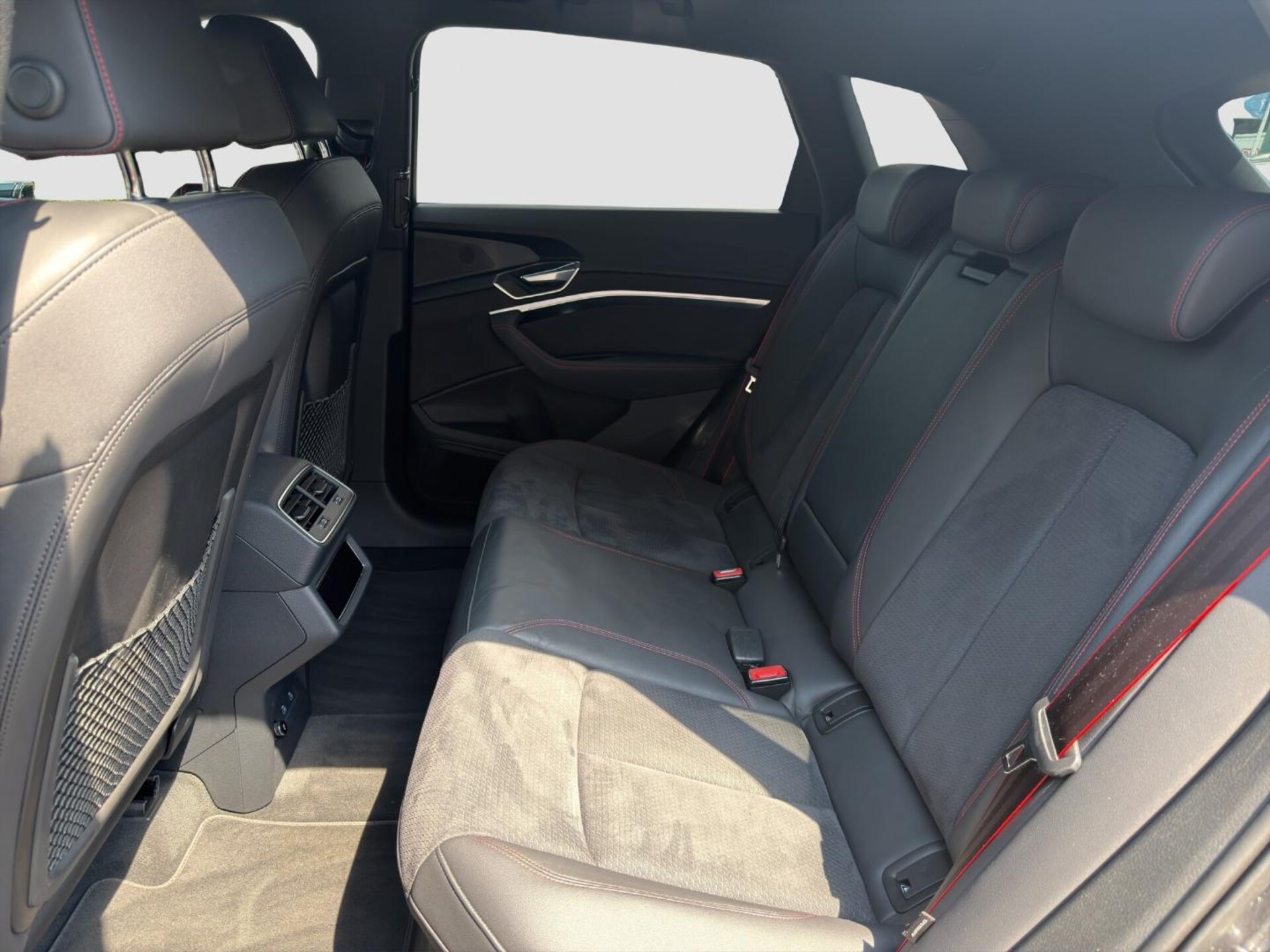 Audi Q8 e-tron S line