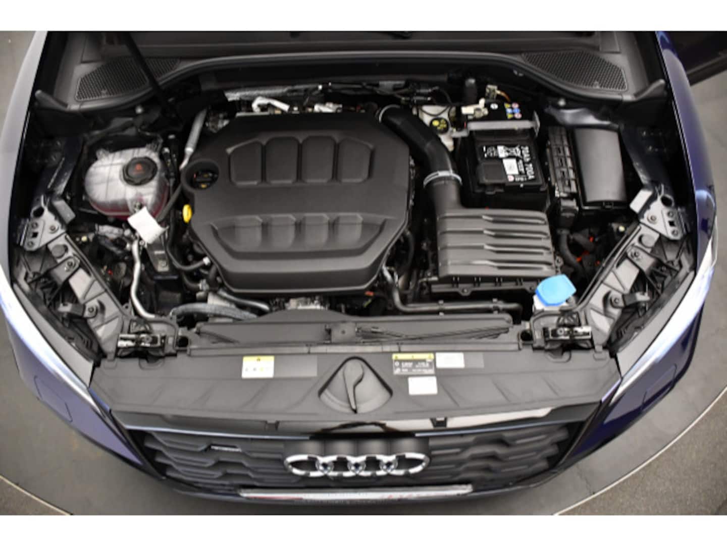 Bild über Audi Q2 advanced 40 TFSI quattro S tronic - für weitere Informationen kontaktieren Sie den Audi Partner