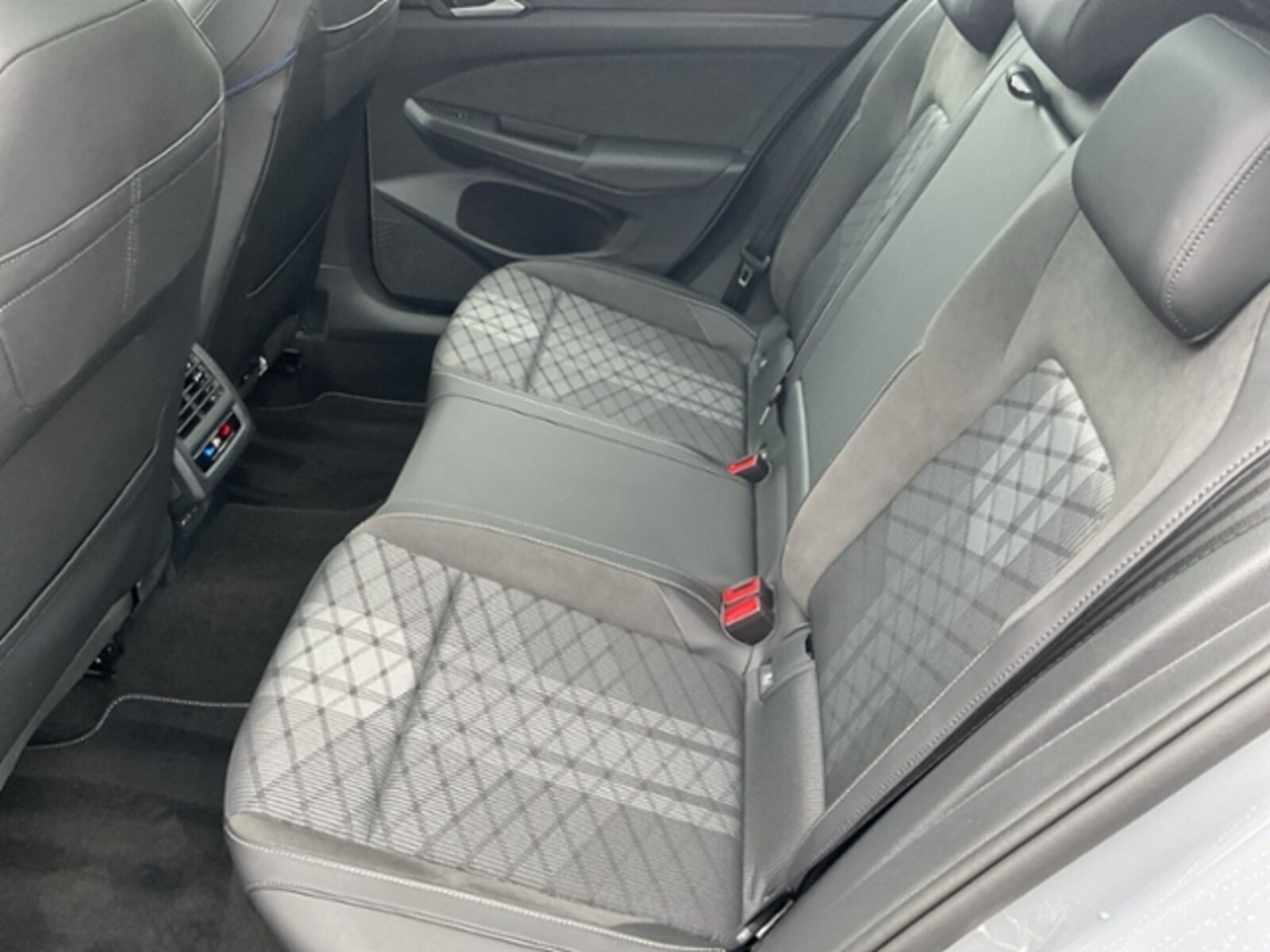 Volkswagen Golf Variant – Bild 13