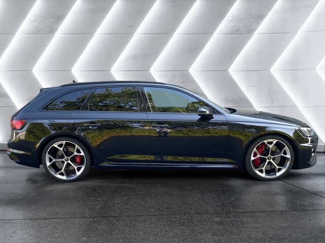 Image about Audi RS 4 Avant TFSI quattro tiptronic