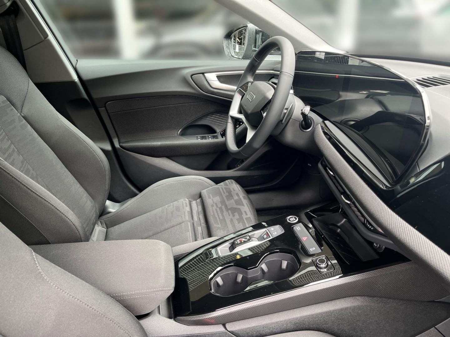 Bild über Audi A5 Avant TDI 150 kW S tronic - für weitere Informationen kontaktieren Sie den Audi Partner