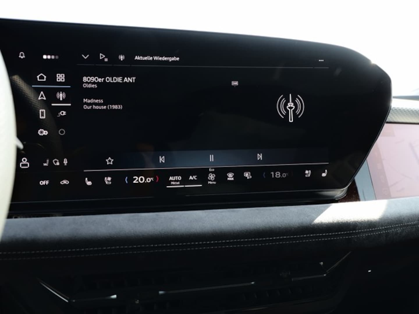 Bild über Audi S6 Sportback e-tron edition one blue e-tron - für weitere Informationen kontaktieren Sie den Audi Partner