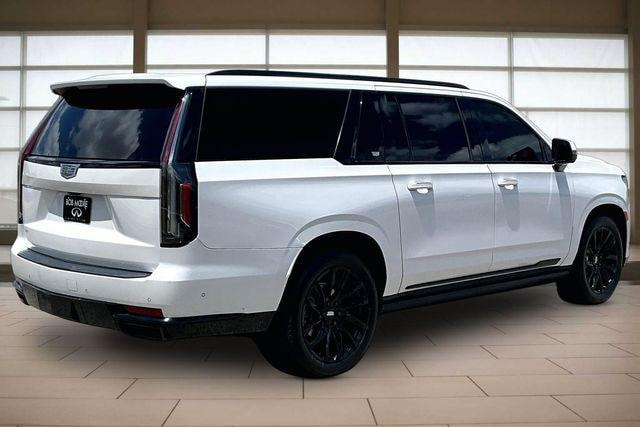 2023 Cadillac Escalade ESV