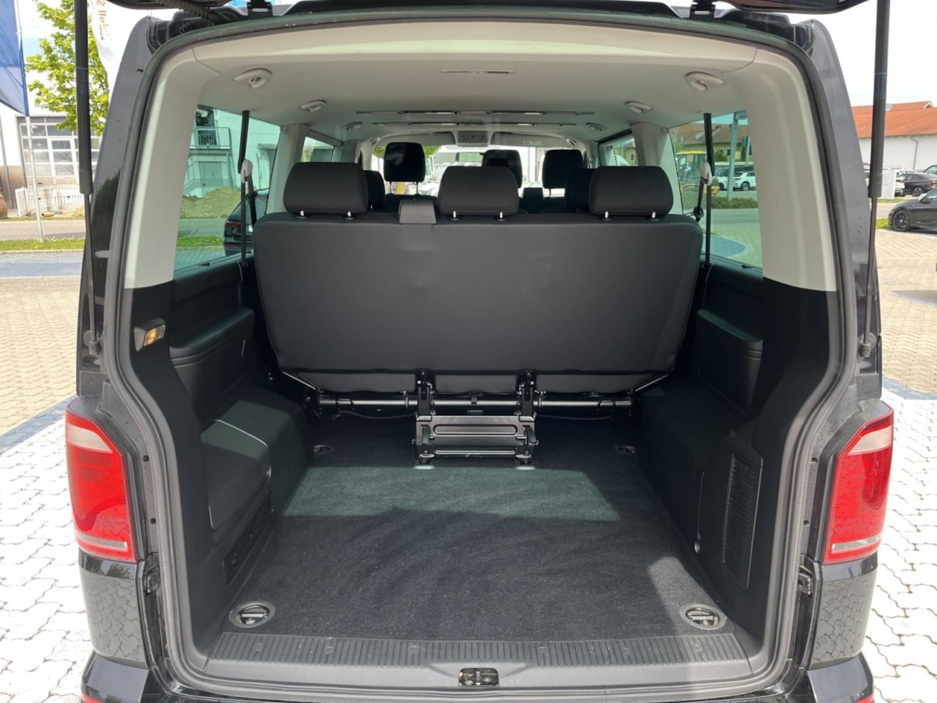 Volkswagen T6 Caravelle langer Radstand Comfortline