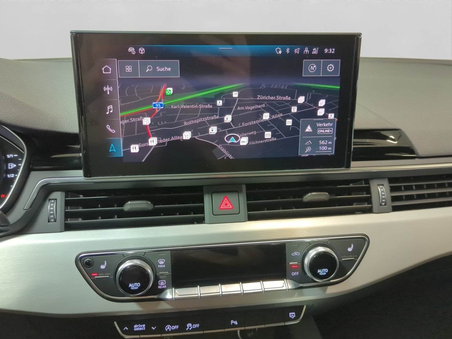 Bild über Audi A4 Avant S line 40 TFSI quattro S tronic - für weitere Informationen kontaktieren Sie den Audi Partner
