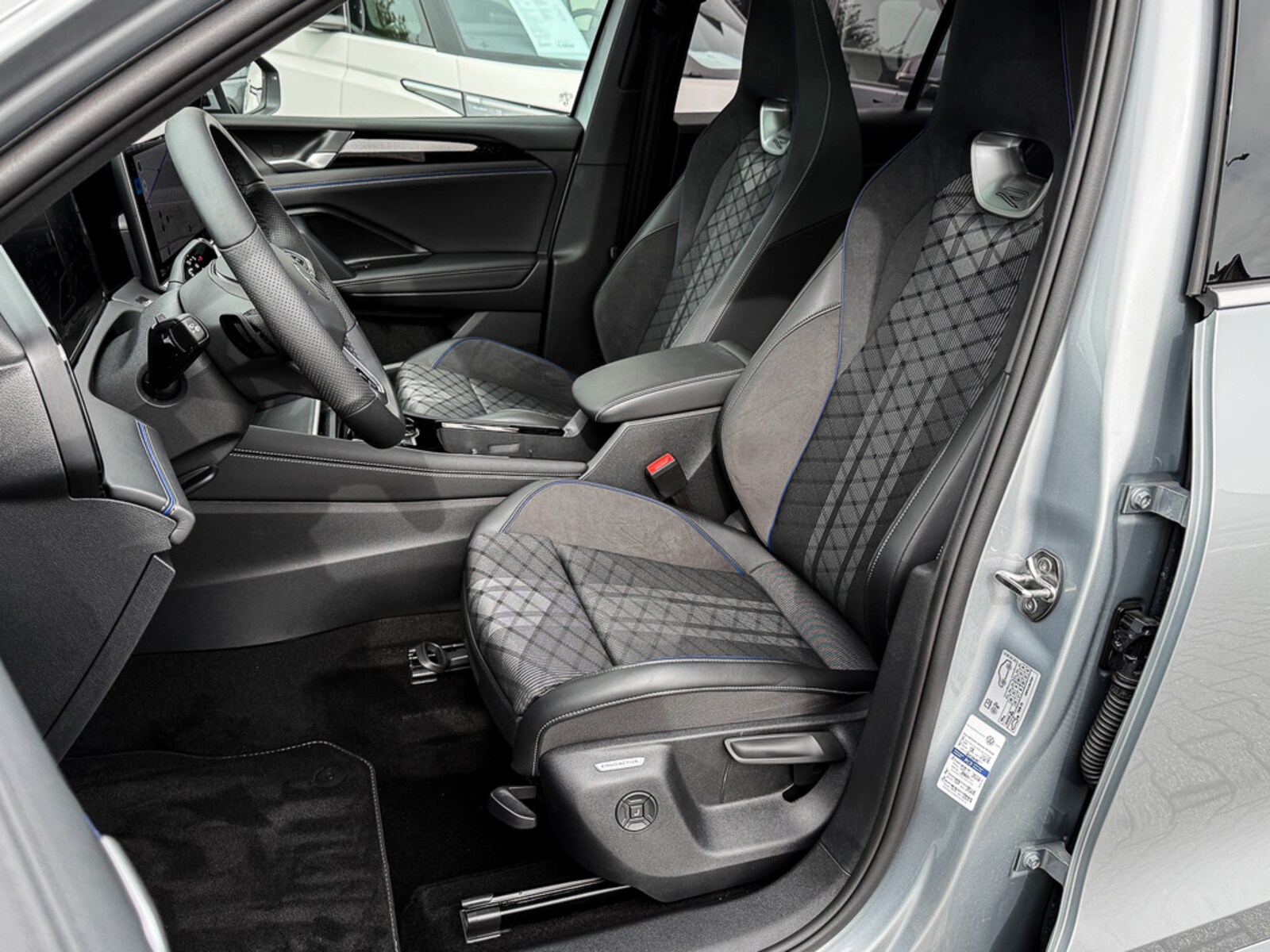 Volkswagen Tiguan – Bild 18