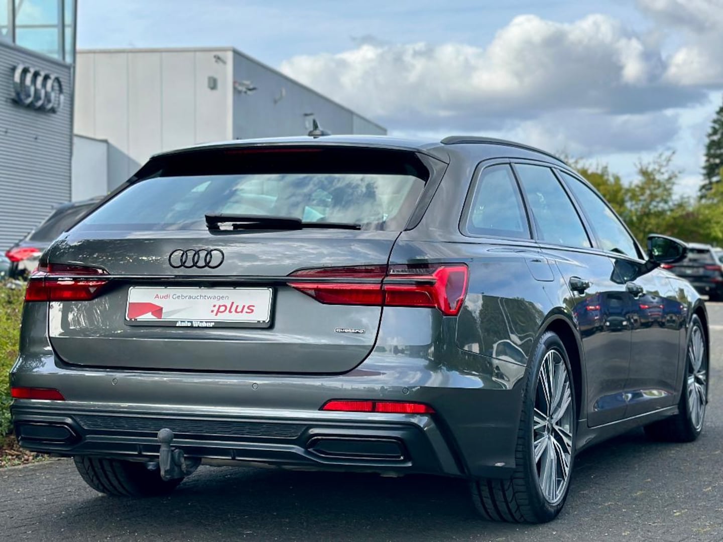 Bild über Audi A6 Avant sport 55 TFSI quattro S tronic - für weitere Informationen kontaktieren Sie den Audi Partner