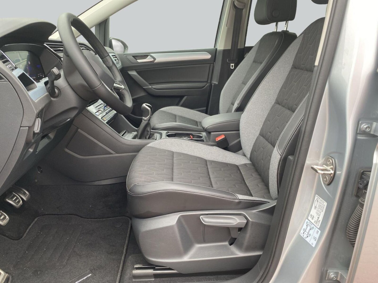 Volkswagen Touran – Bild 12