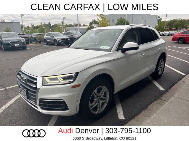 2018 Audi Q5 2.0T quattro S tronic Premium Plus's photo
