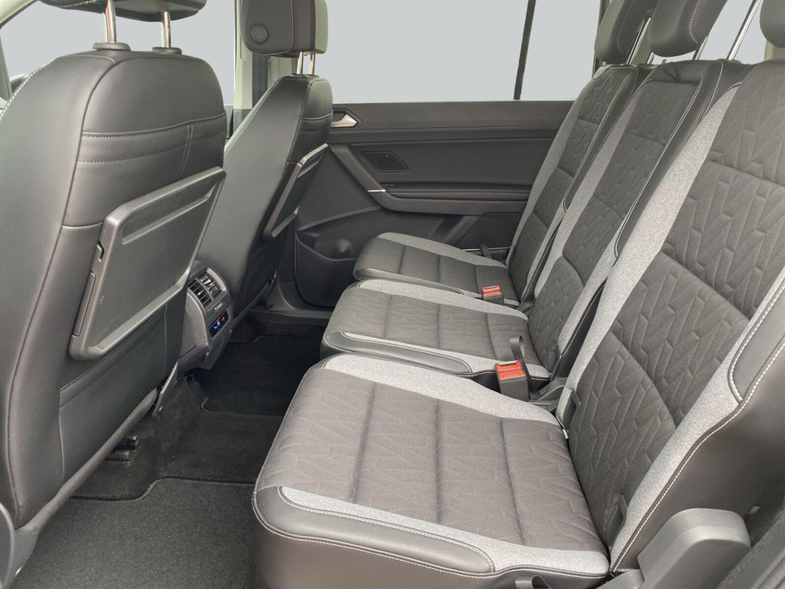 Volkswagen Touran – Bild 13