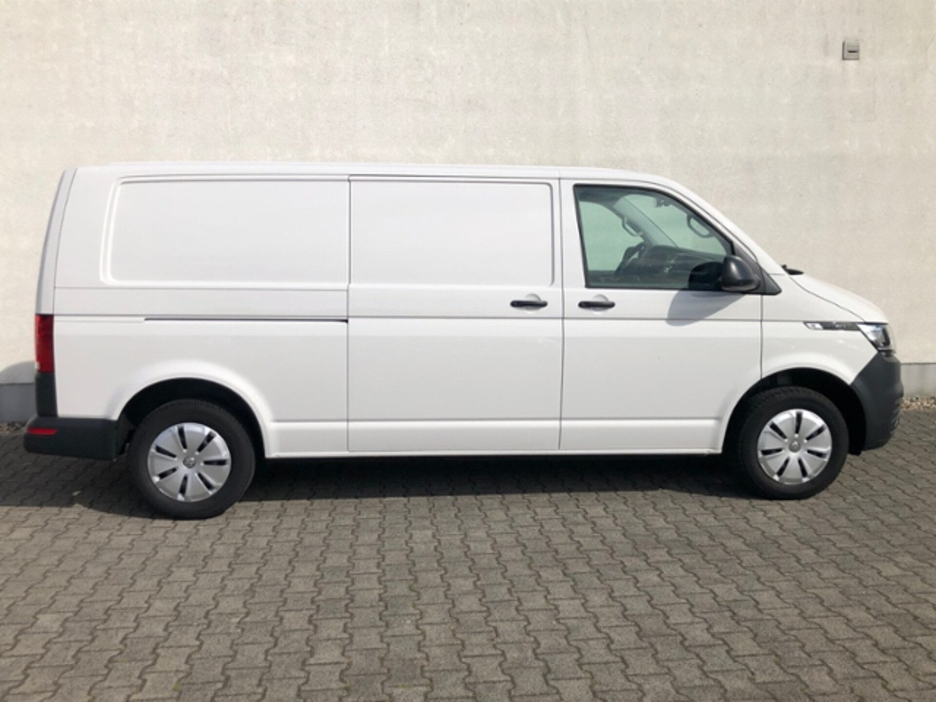 Volkswagen T6.1 Transporter Kasten langer Radstand
